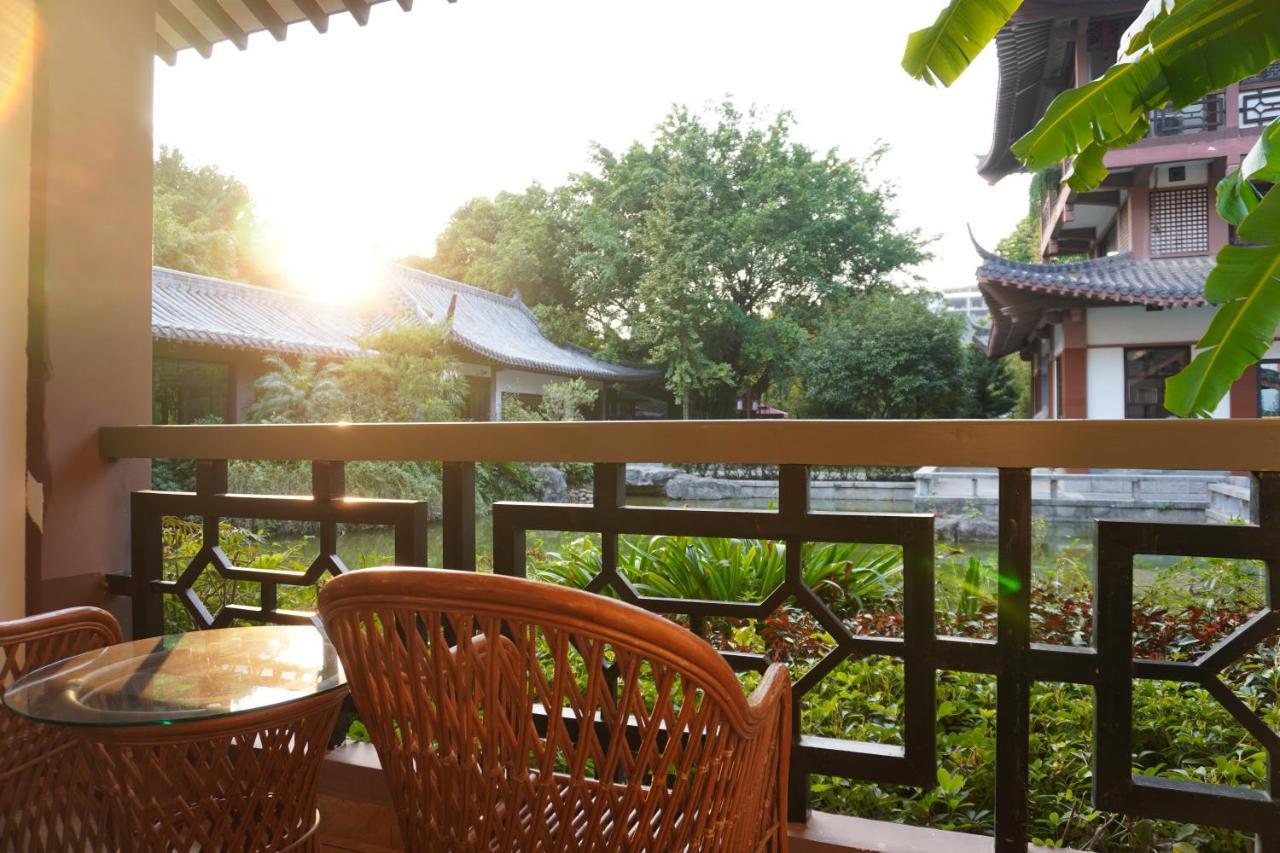 Guilin Yi Characteristic Hotel Coltd Dış mekan fotoğraf