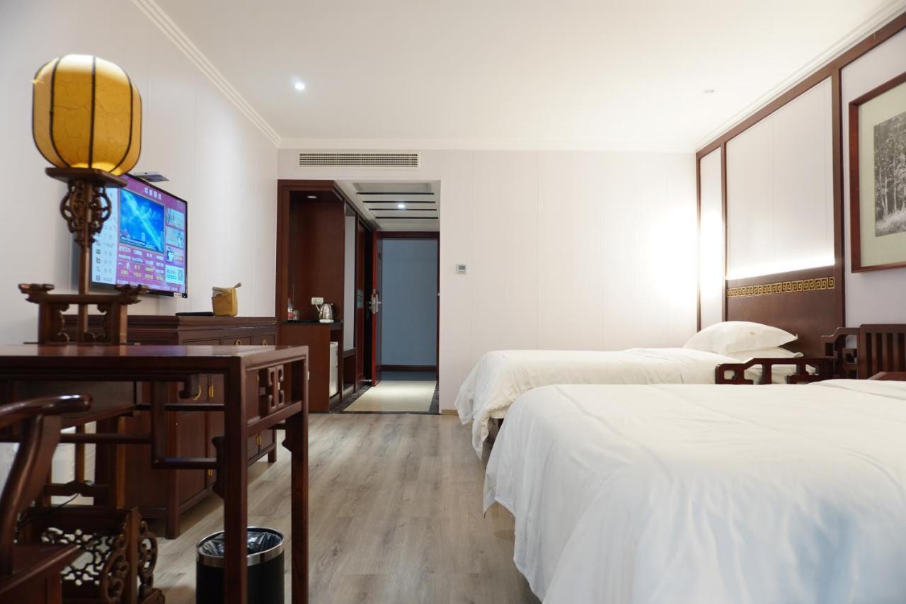 Guilin Yi Characteristic Hotel Coltd Dış mekan fotoğraf