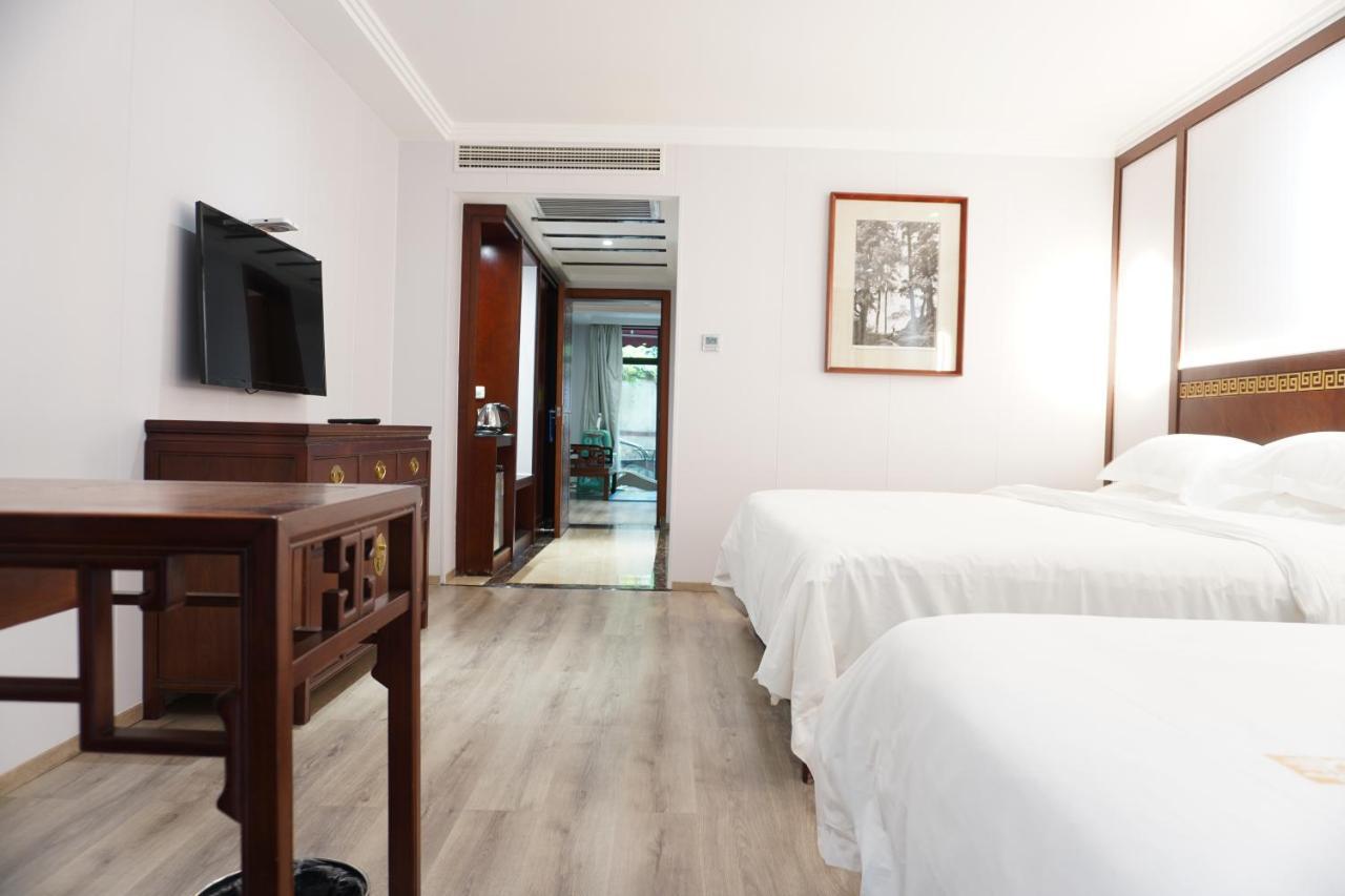 Guilin Yi Characteristic Hotel Coltd Dış mekan fotoğraf
