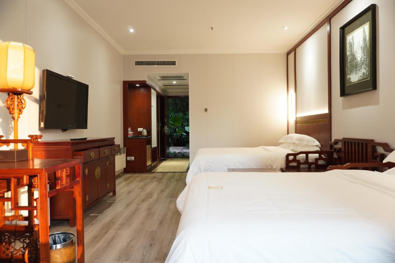 Guilin Yi Characteristic Hotel Coltd Dış mekan fotoğraf